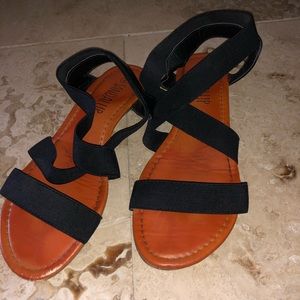 Black straps sandals